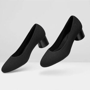 Vivaia Elvia Round-Toe Chunky Heel in Black 36 5.5-6